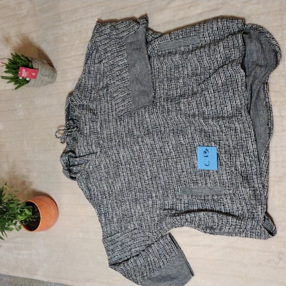 Women's sweater